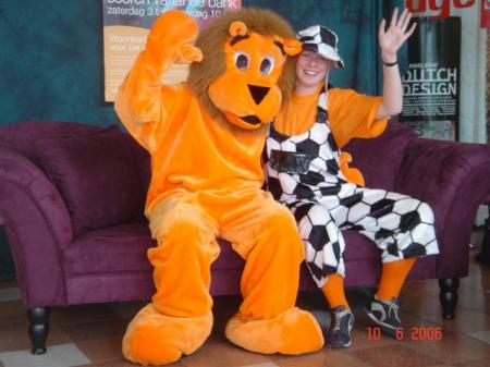 Oranje entertainment boekt u bij www.kwekel-evenementen.nl