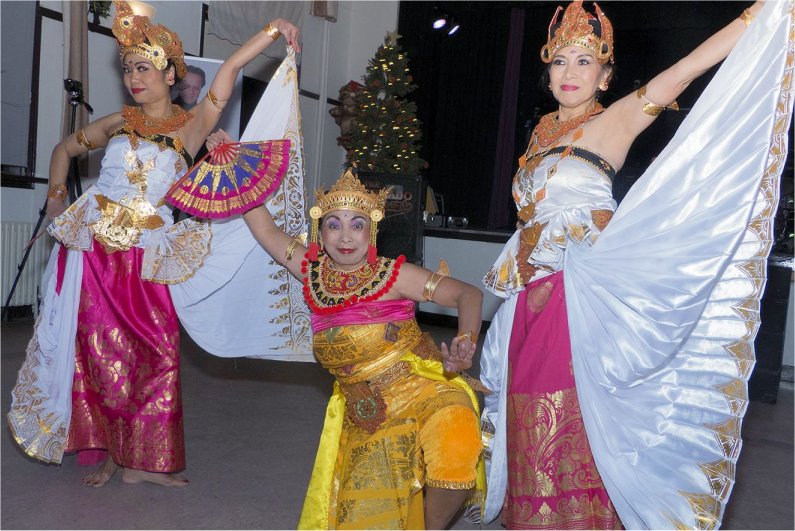 Buikdanseres Tabita te boeken bij www.kwekel-evenementen.nl