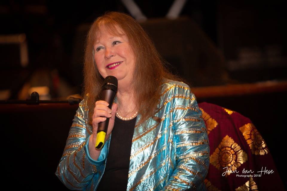 Wieteke van Dort te boeken bij www.kwekel-evenementen.nl